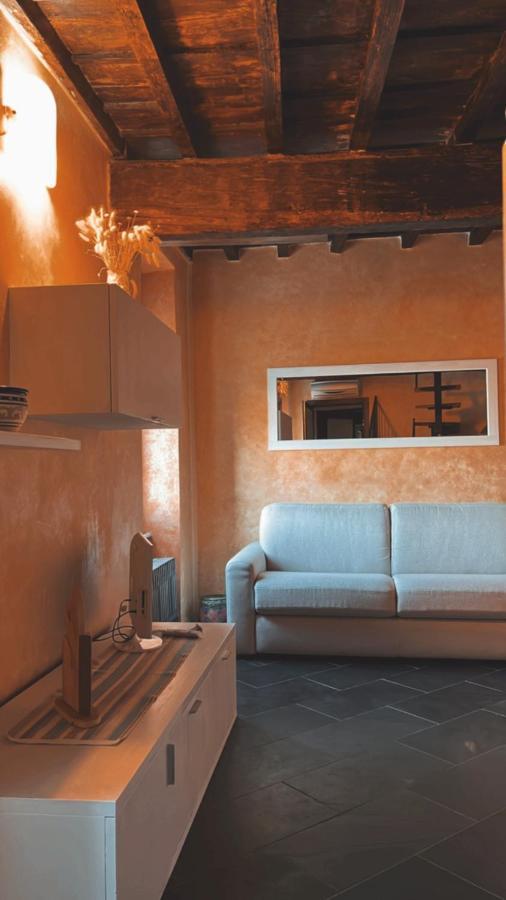 Casa Vacanze Le Tre Casette อาเมเกลีย ภายนอก รูปภาพ